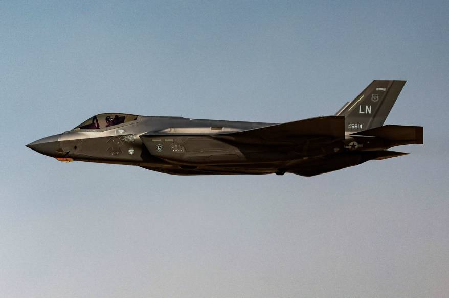 ABD’ye ait F-35 savaş uçağının İran saldırısında hasar aldığı iddiası