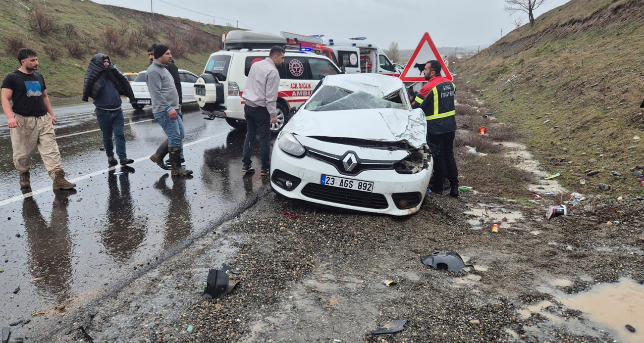 Bingöl’de trafik kazası : 1 ölü 2 yaralı