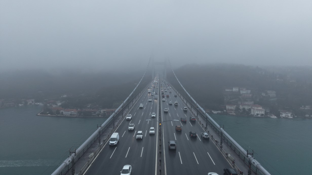 15 Temmuz Şehitler Köprüsü’nde havadan sis manzarası