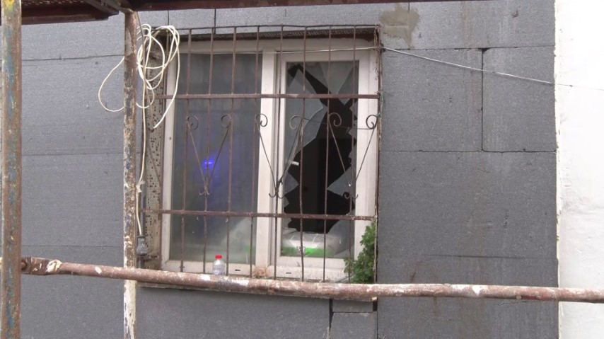 Fatih’te çöken binaların ardından çevrede hasar tespit çalışması başlatıldı