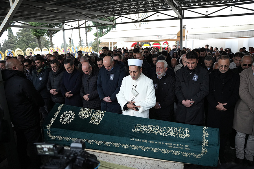 Erol Köse son yolculuğuna uğurlandı