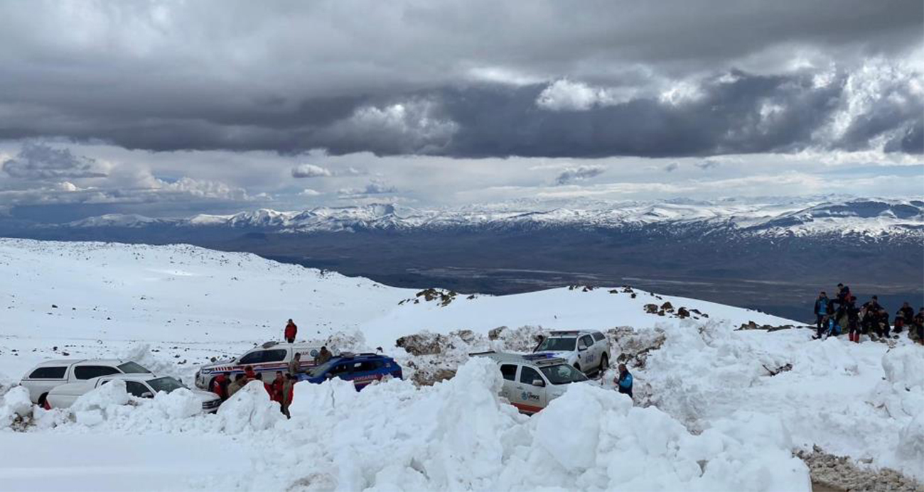 Ağrı Dağı’nda kaybolan kadın dağcıyı arama çalışmaları sürüyor