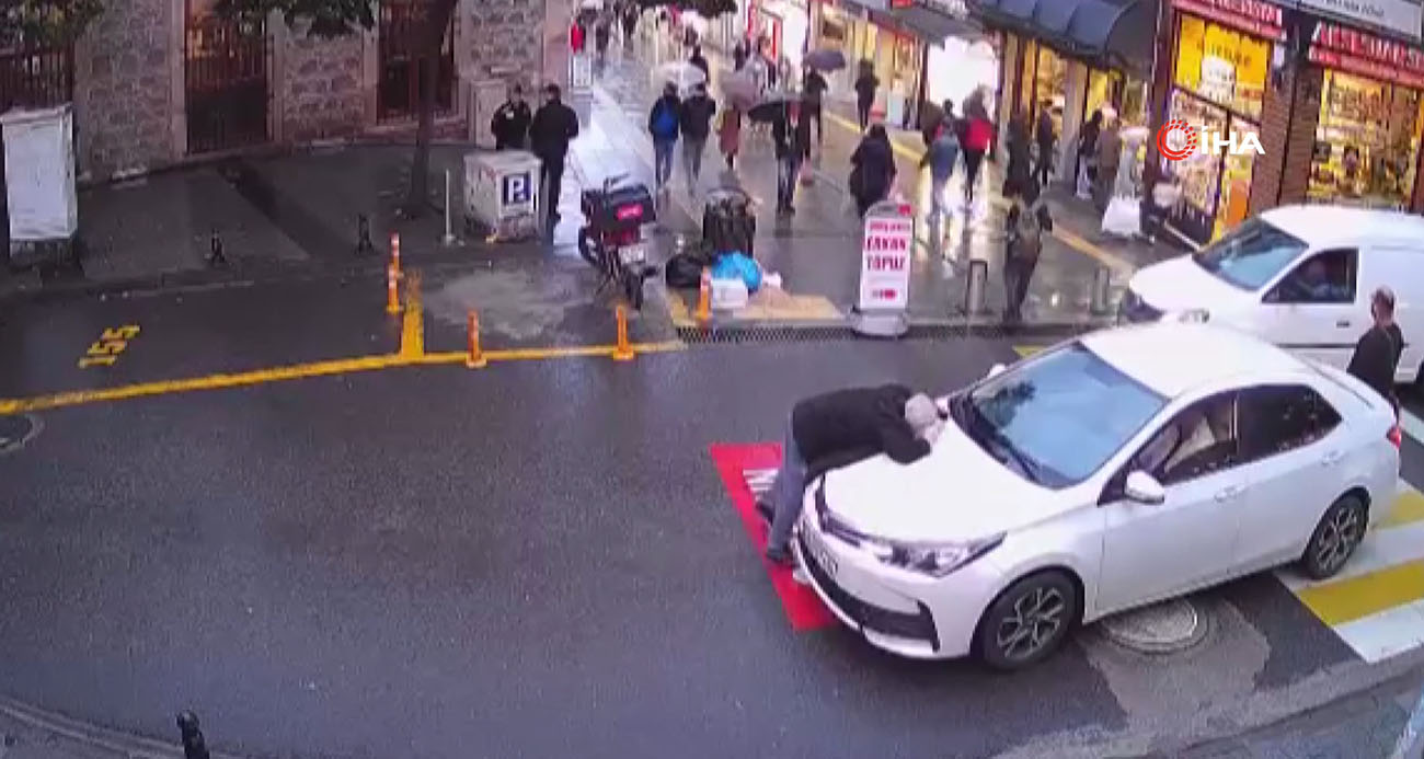 Giresun’da bir evde çıkan yangında 62 yaşındaki vatandaş hayatını kaybetti. Şahıs, daha önce kendini bir aracın önüne atarak kaza süsü verdiği iddiasıyla gündeme gelmişti.