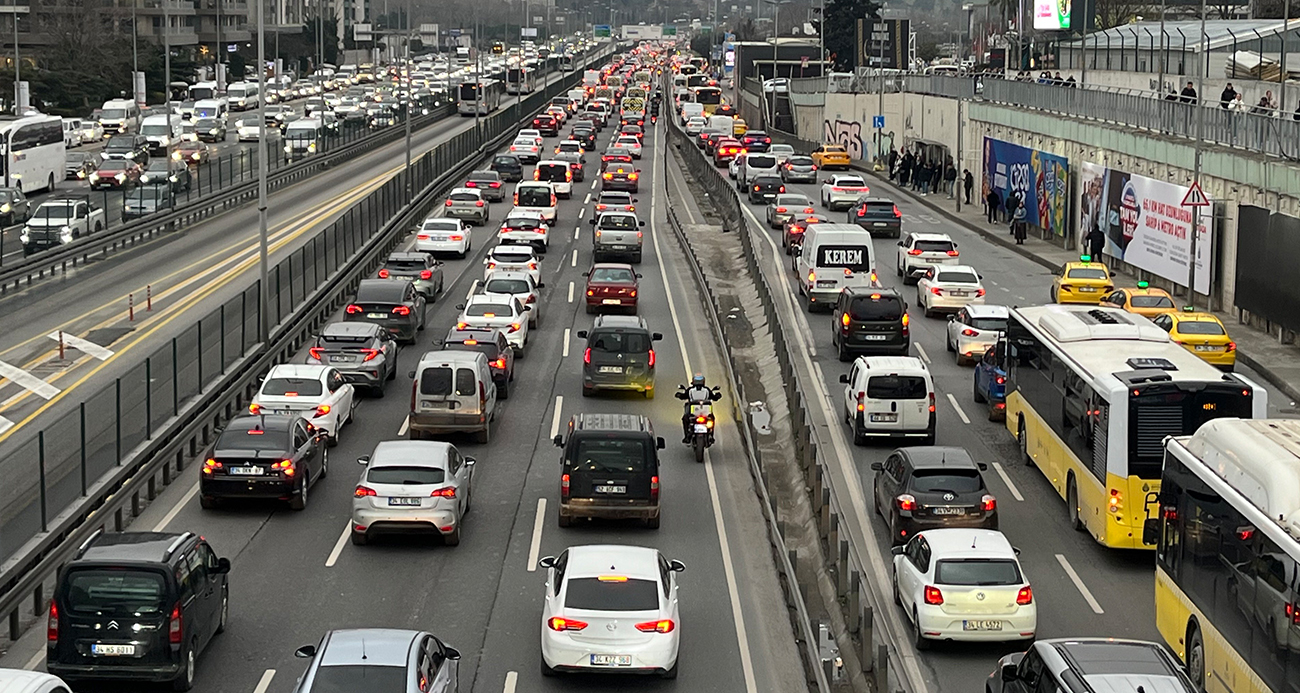 İstanbul’da akaryakıt zammı trafiğe yansımadı