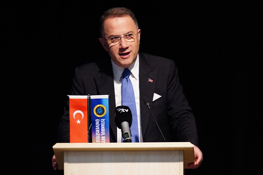 ‘Ekrem İmamoğlu Suç Örgütü’ davasında Mehmet Murat Çalık savunma yaptı