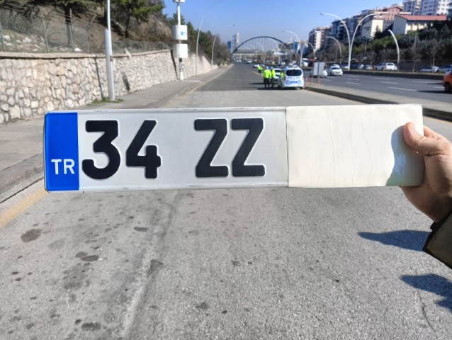 EGM Trafik Daire Başkanı Mutlu’dan standart ve ‘APP’ plaka arasındaki farklarla ilgili açıklama