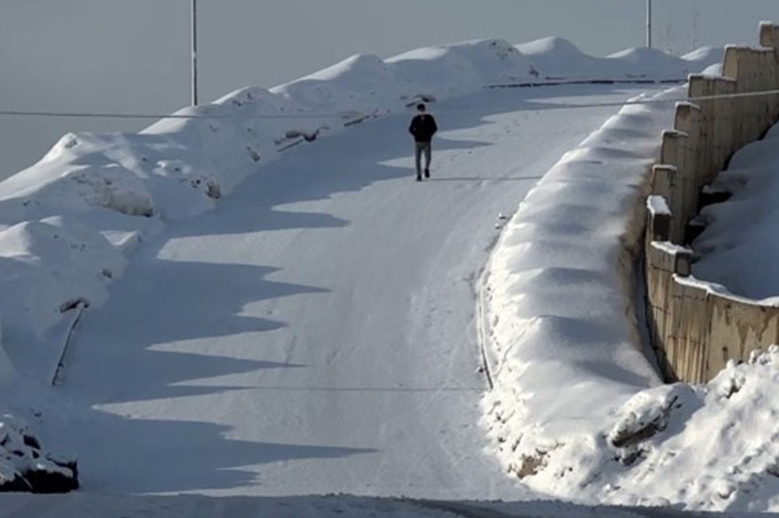 Yüksekova’da kar yağışı