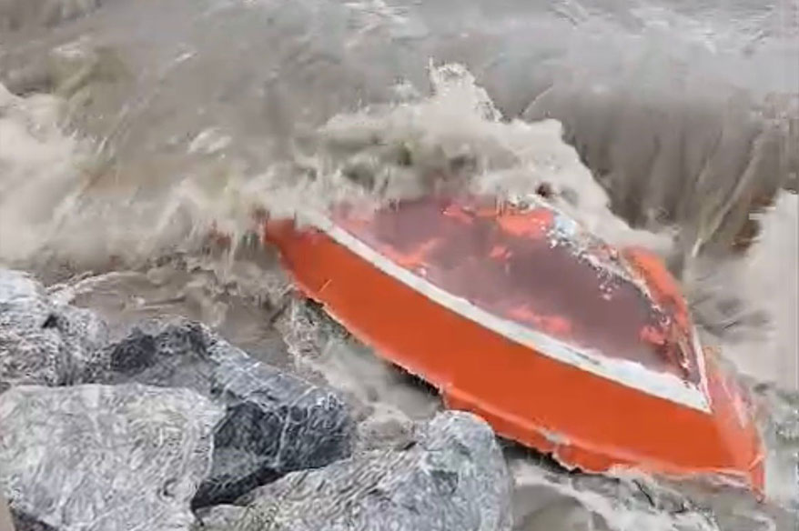 Gemlik ve Kumla’yı lodos vurdu, çok sayıda tekne battı