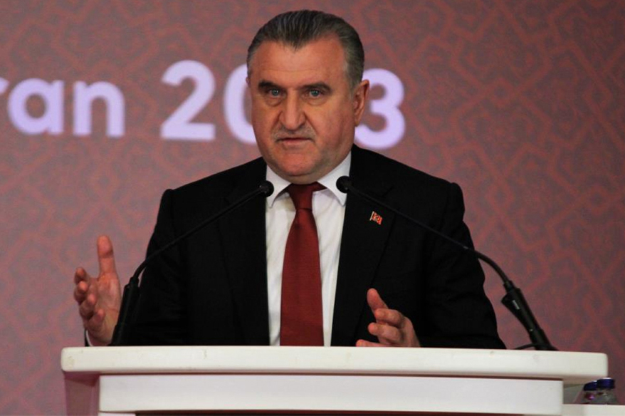 Bakan Bak’tan A Milli Takımı’na tebrik mesajı