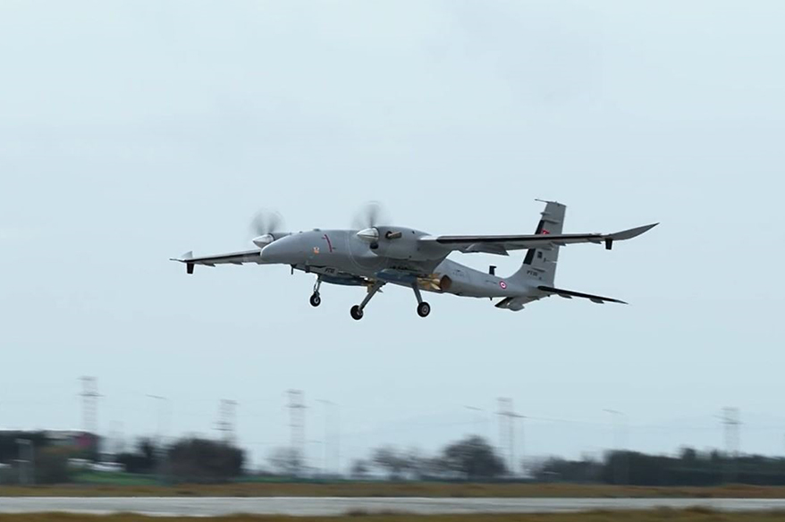 Bayraktar AKINCI TİHA, Kanatlı Güdüm Kiti 82 ile atış gerçekleştirdi