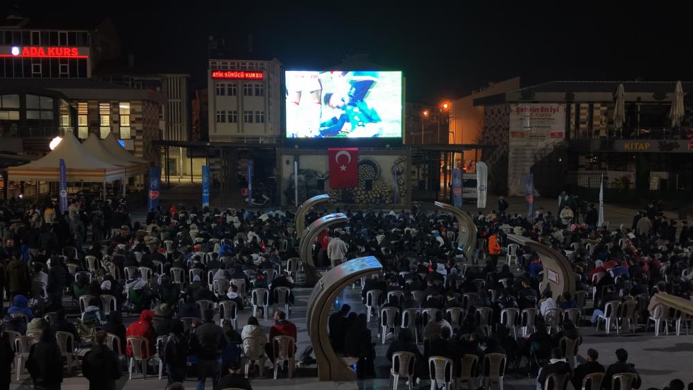 Türkiye’de Dünya Kupası coşkusu! Milli Takım’ın galibiyeti yurtta büyük sevinçle karşılandı