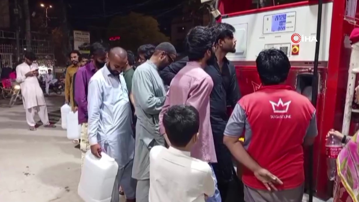 İran Devrim Muhafızları Ordusu: "ABD’ye ait bir savaş uçağı imha edildi"