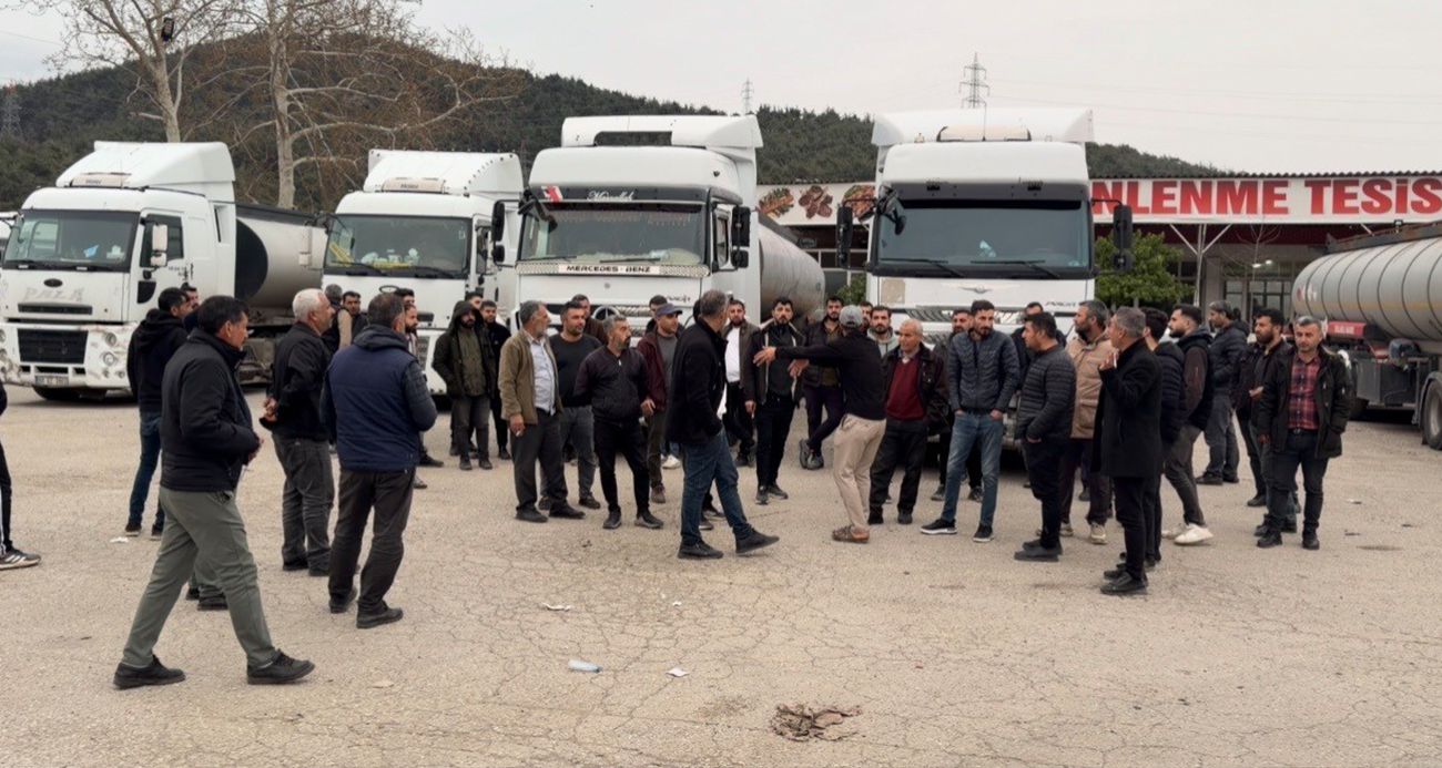 Osmaniye’de şoförlerin zorlu nöbeti: 12 gündür yükler boşaltılmadı - GÜNDEM