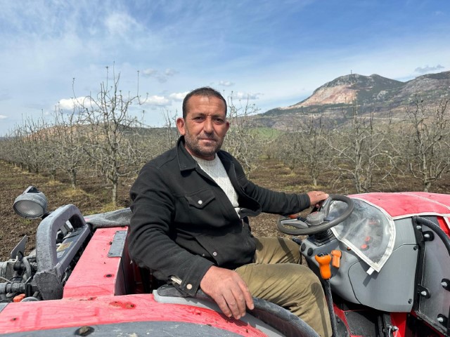 Bursa’da yüzlerce dönüm şeftali ve armut bahçesi su altında