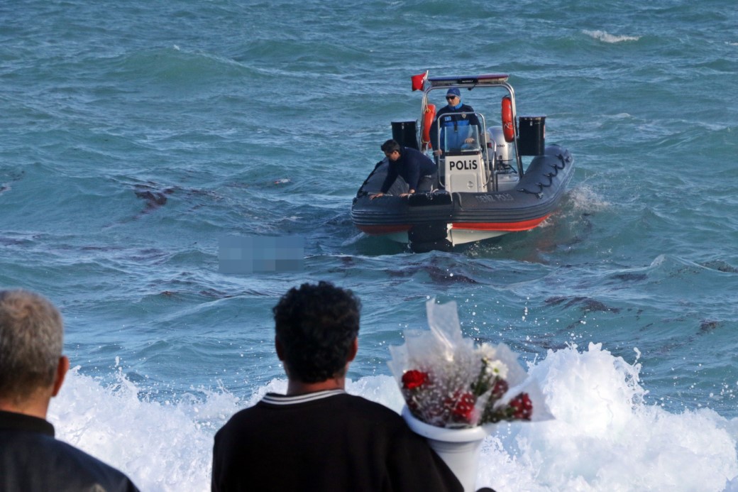 Dünyaca ünlü sahilde can pazarı: 2 kardeş kurtuldu, kuzen hayatını kaybetti