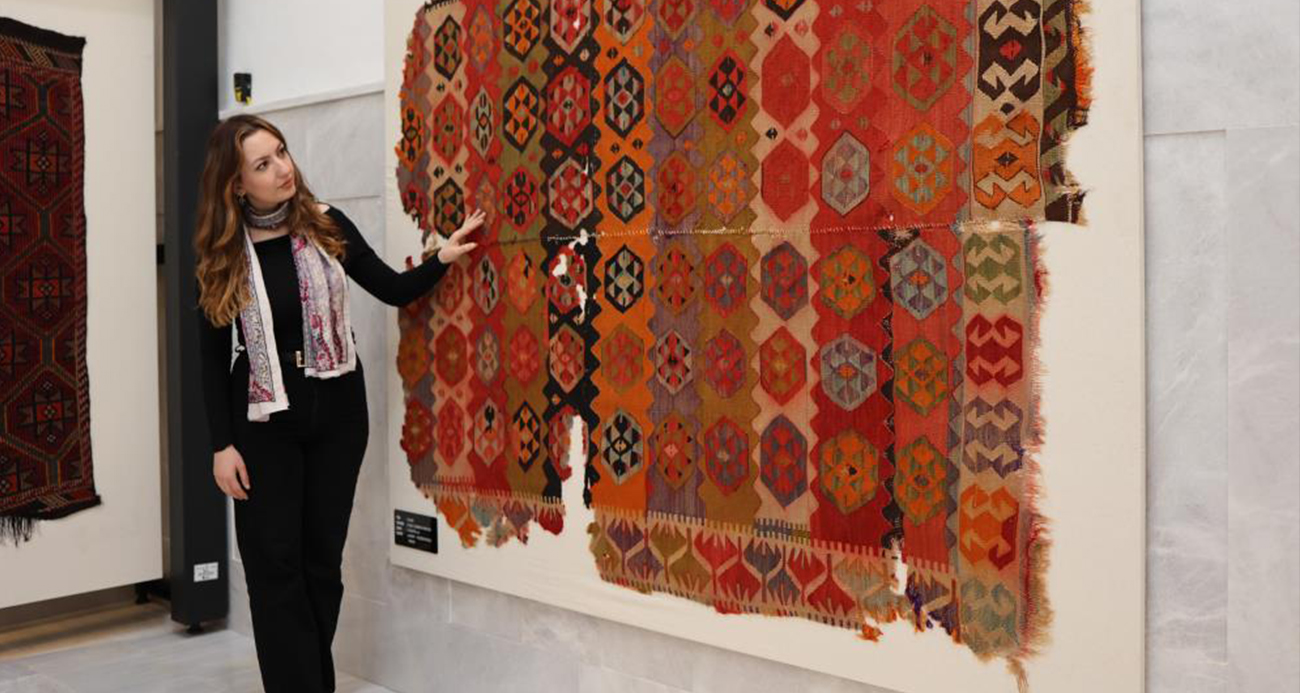 Müzede sergilenen kilimler asırlık motifleri gelecek nesillere aktarıyor - KÜLTÜR SANAT