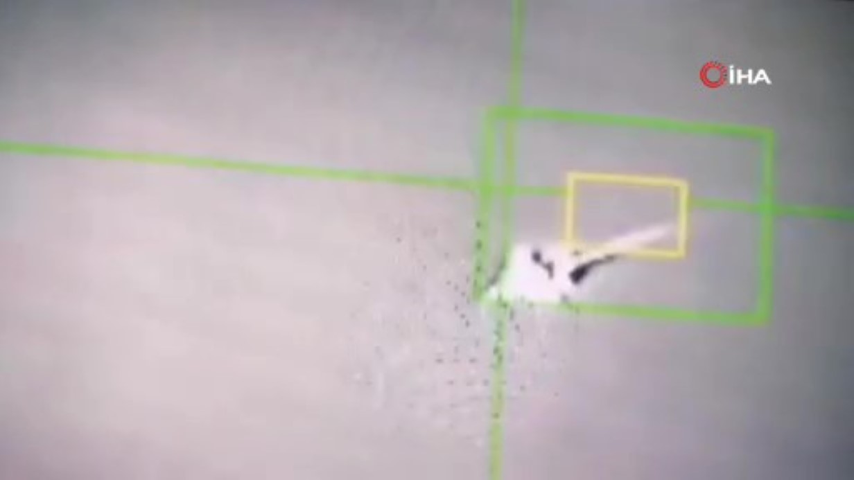 İran Devrim Muhafızları Ordusu: "ABD’ye ait bir savaş uçağı imha edildi"