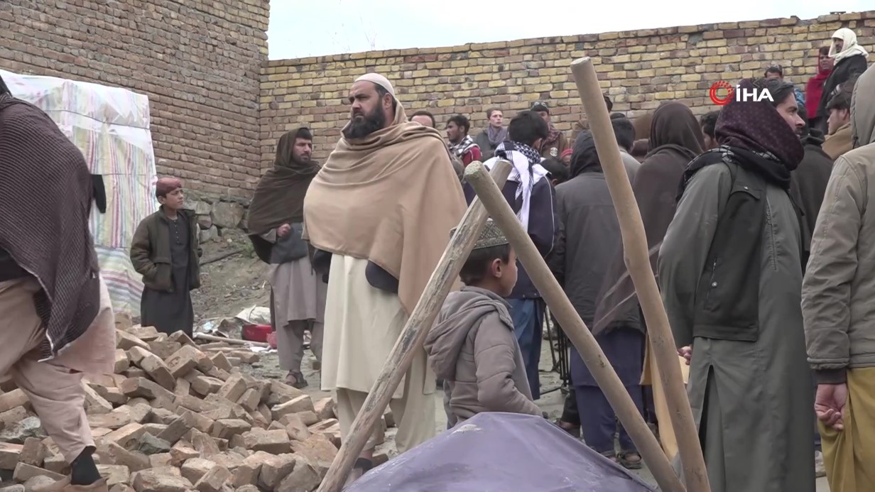 Afganistan’da 5,9 büyüklüğünde deprem: 8 ölü