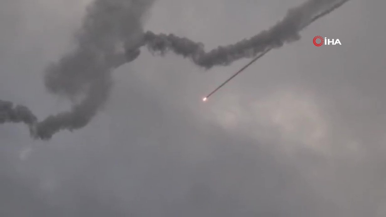 Otomobil ile tır çarpıştı: 2 yaşındaki çocuk hayatını kaybetti