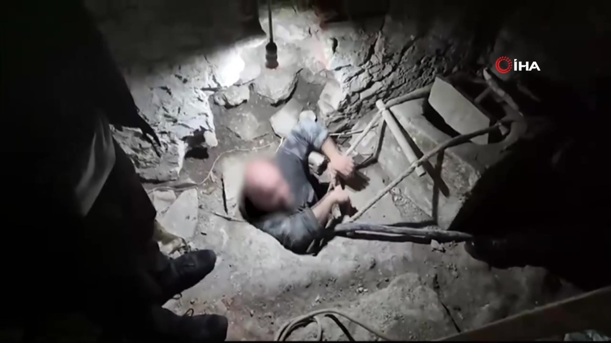 Fatih’te sit alanındaki kaçak kazıya suçüstü: 3 şüpheli yakalandı