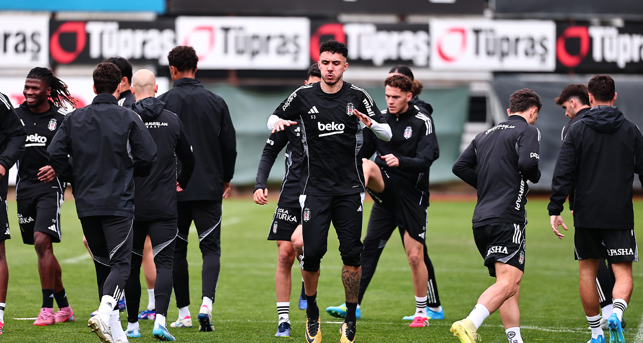 Fenerbahçe, Trendyol Süper Lig’in 28. haftasında deplasmanda Fenerbahçe ile oynayacağı karşılaşmanın hazırlıklarını, bu akşam yaptığı antrenmanla tamamlayarak kampa girdi.