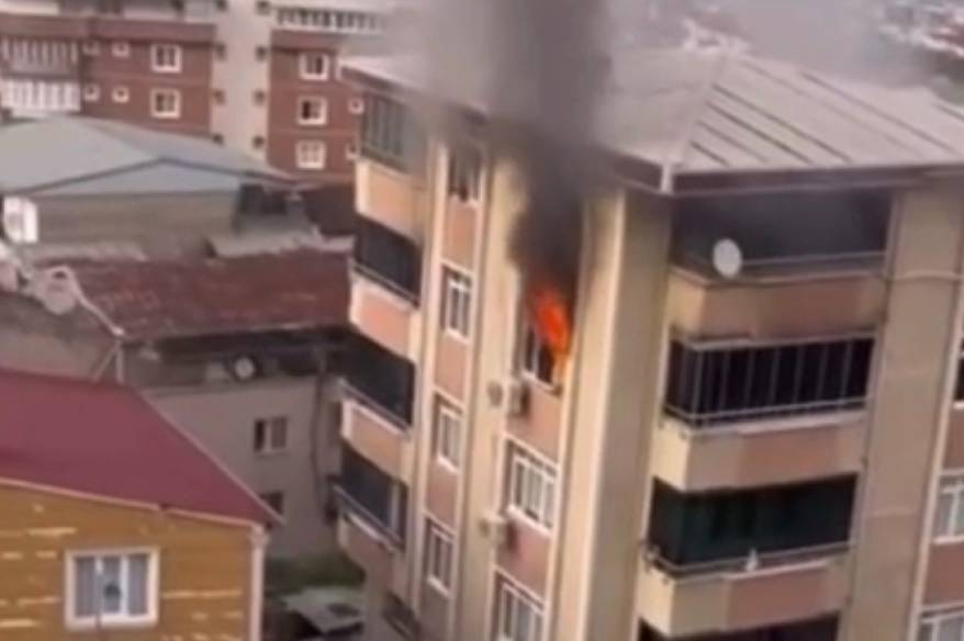 Bursa’da apartman dairesinde çıkan yangın, mahalleyi ayağa kaldırdı