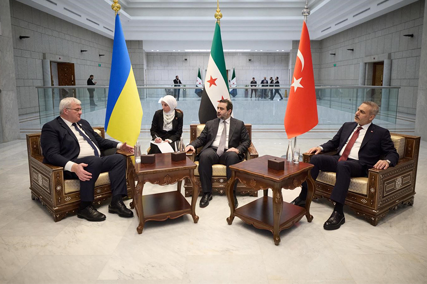 Dışişleri Bakanı Fidan, Suriyeli ve Ukraynalı mevkidaşları ile üçlü görüşme gerçekleştirdi
