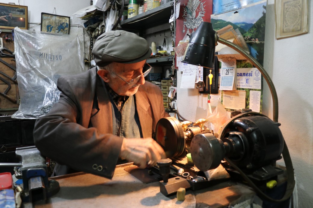Ömrünü anahtara adadı, 84 yaşında hâlâ tezgâh başında