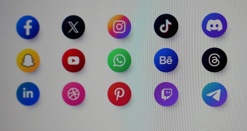 Sosyal medya devlerinin 