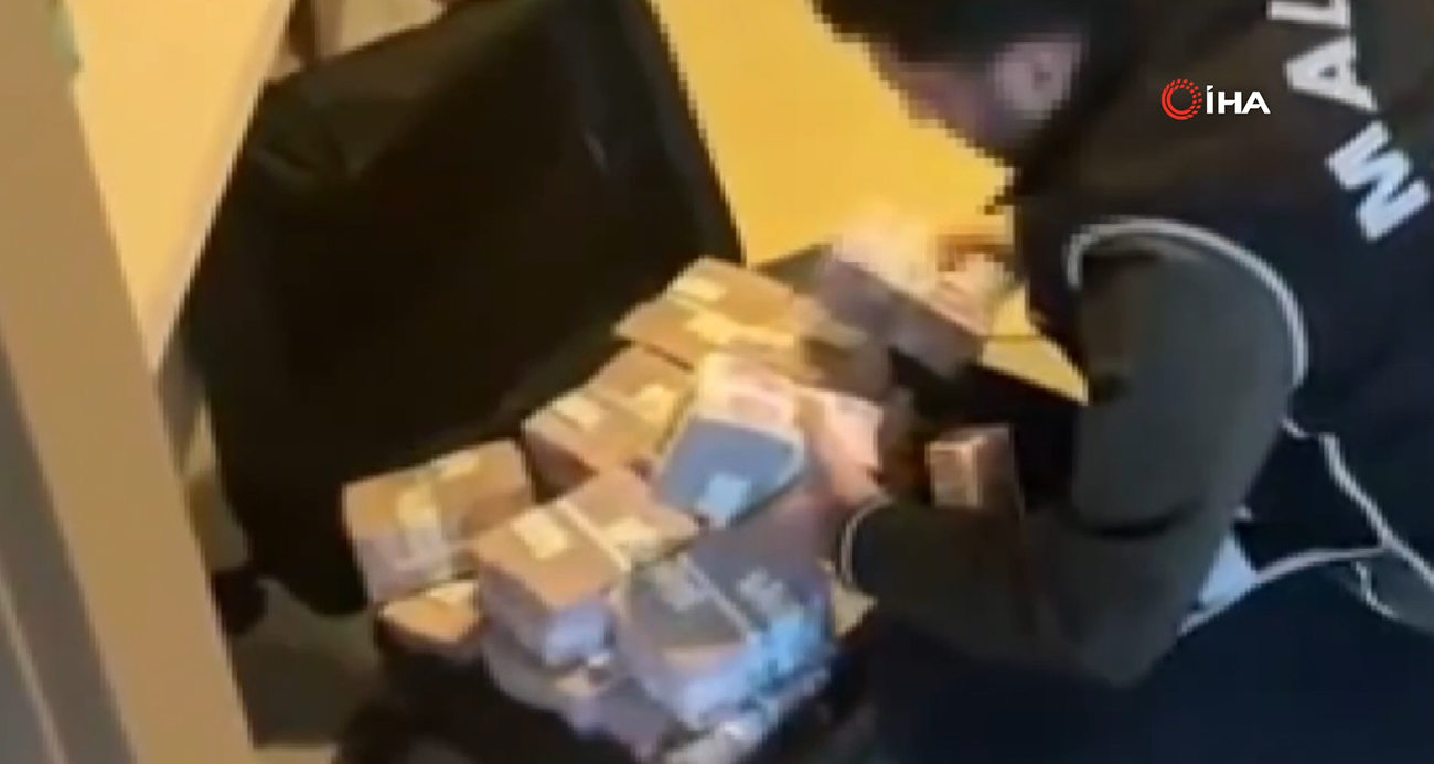 Üsküdar Belediyesi’ne yönelik operasyonda ele geçirilen milyonlarca rüşvet parası ortaya çıktı
