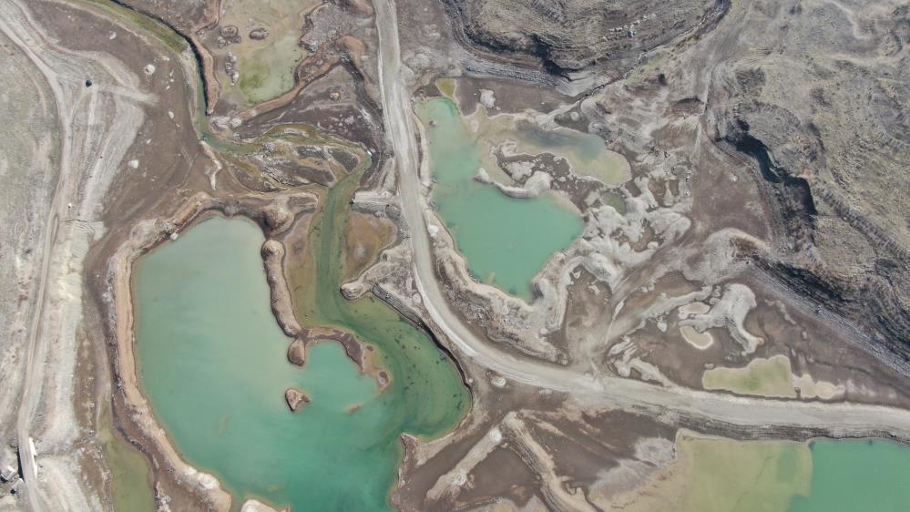 Kuruma noktasına gelen göl, üç ayda doldu taştı