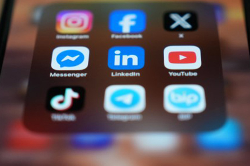 Yunanistan’dan 15 yaş altındakilere sosyal medya yasağı