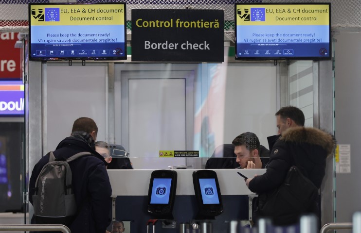 AB’nin Giriş-Çıkış Sistemi Schengen bölgesinin tamamında uygulamaya girdi