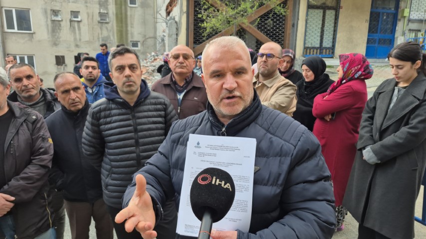 İBB’nin hatalı yıkımı 4 aileyi sokakta bıraktı, yakınlarının yanında kaldıklarını iddia eden aileler çözüm istedi