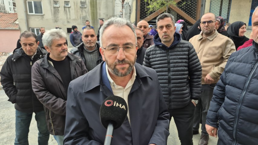 İBB’nin hatalı yıkımı 4 aileyi sokakta bıraktı, yakınlarının yanında kaldıklarını iddia eden aileler çözüm istedi