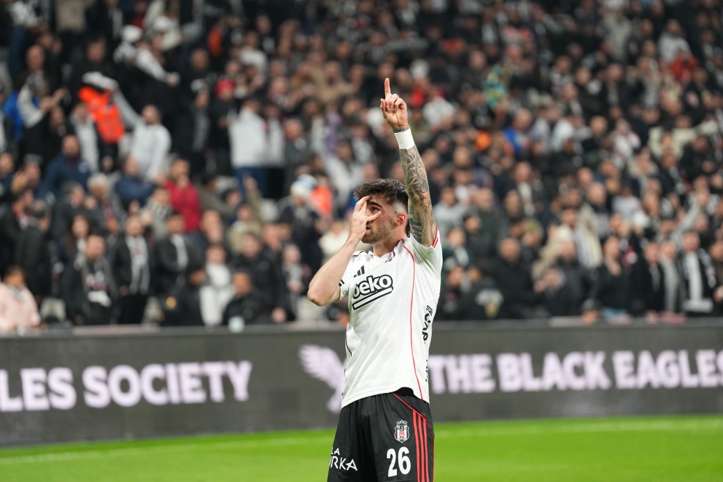 Trendyol Süper Lig: Beşiktaş: 4 - Antalyaspor: 2 (Maç sonucu)