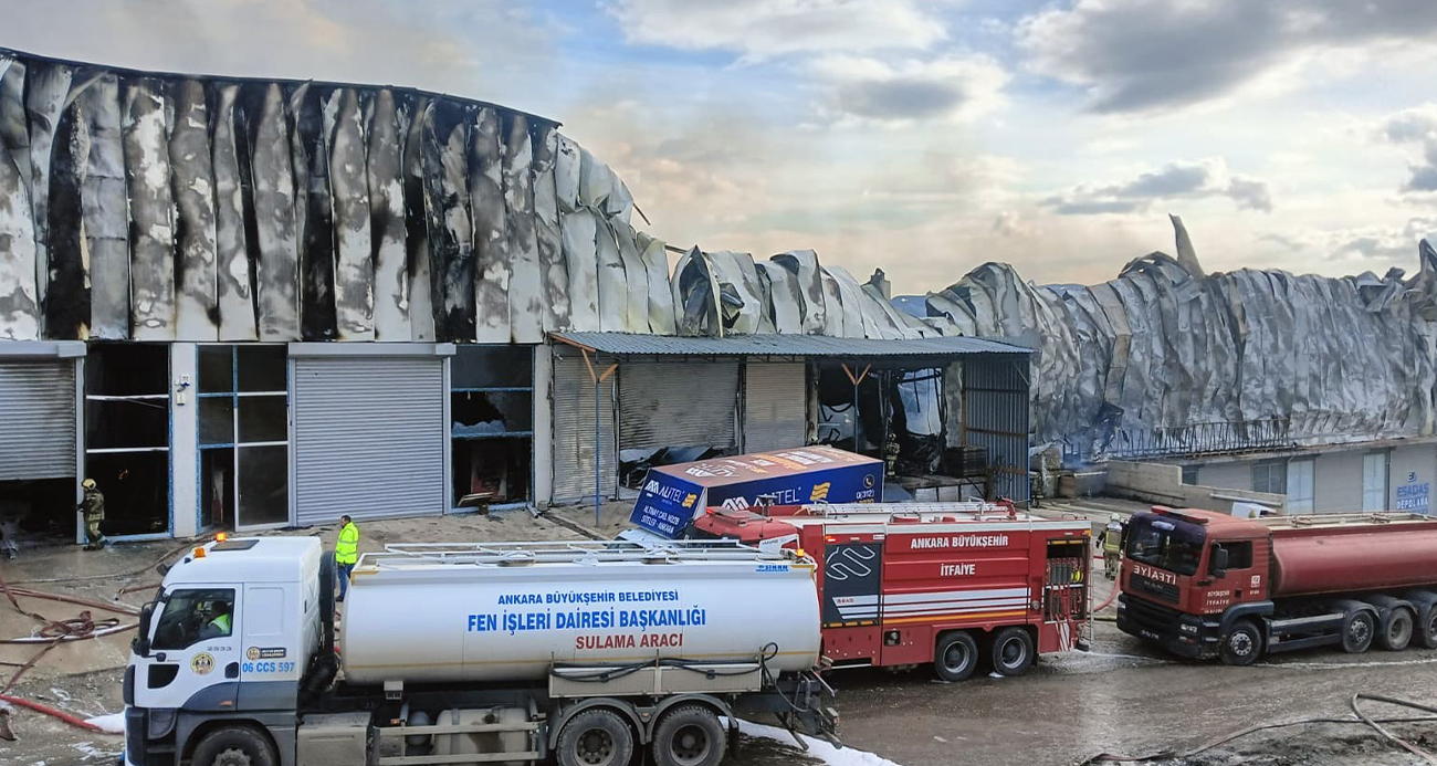 Cumhurbaşkanı Erdoğan, ‘Muhteşem Cep Saatleri Koleksiyonu' sergisini gezdi