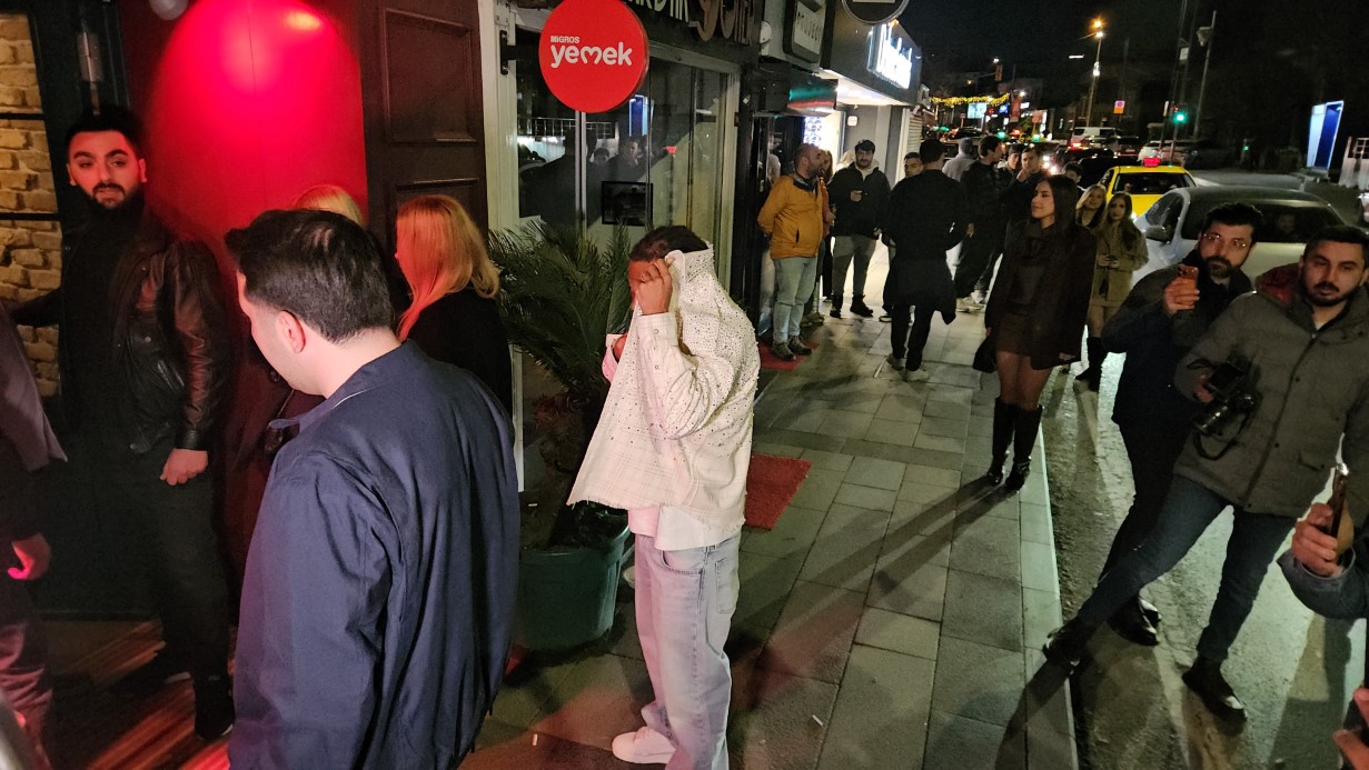 İstanbul’da 2 eğlence mekanında uyuşturucu operasyonu: Ünlü isimler gözaltında