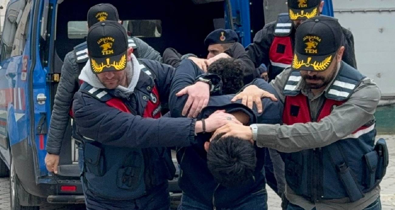 TikTok üzerinden canlı yayında terör örgütü propagandası yapınca gözaltına alınan 2 inşaat işçisi adli kontrol şartıyla serbest bırakıldı.