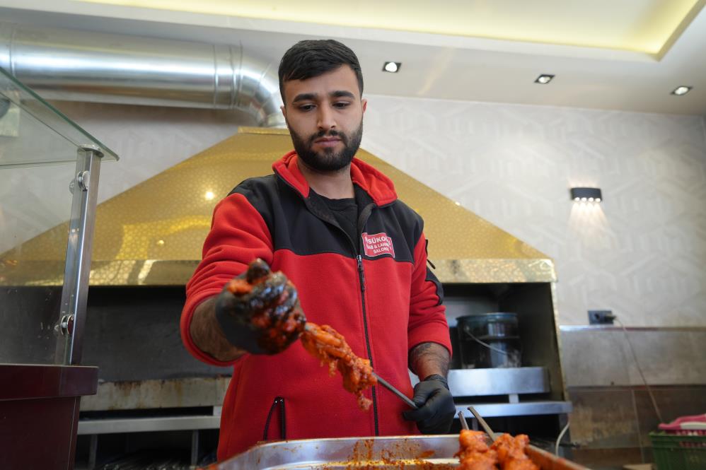 LGS çıkışı verdiği röportajla gündem olmuştu: Yıllar sonra kebap ustası olarak ortaya çıktı