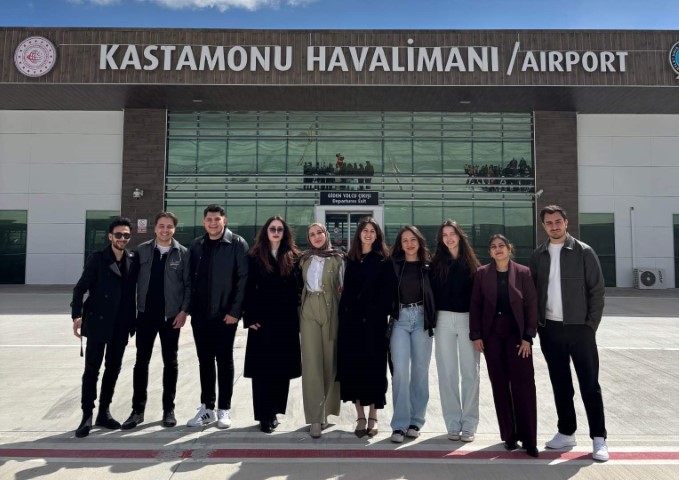 'Minik Kanatlar'ın havalimanı heyecanı