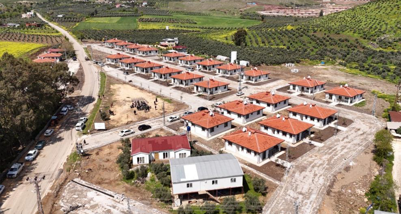 Hatay Büyükşehir Belediyesi’nin inşa ettiği köy evleri depremzede vatandaşların sıcak yuvası oldu