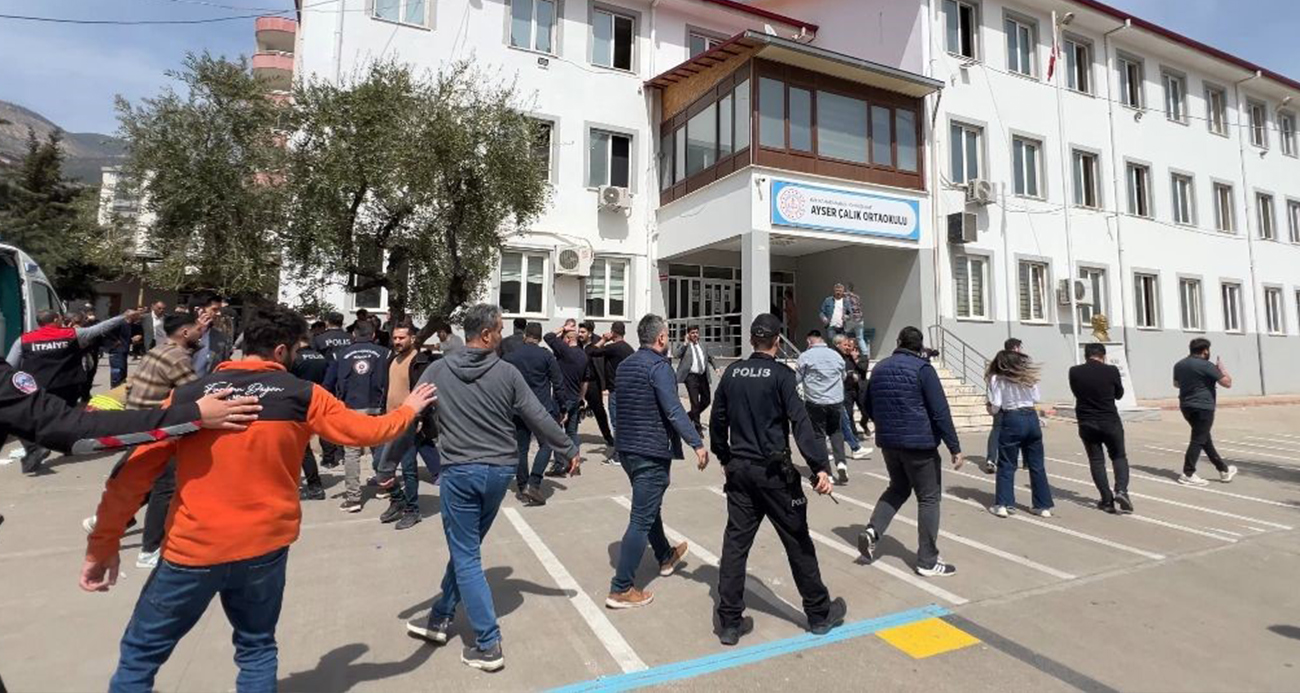 Okul saldırısında ölenler son yolculuğuna uğurlanıyor