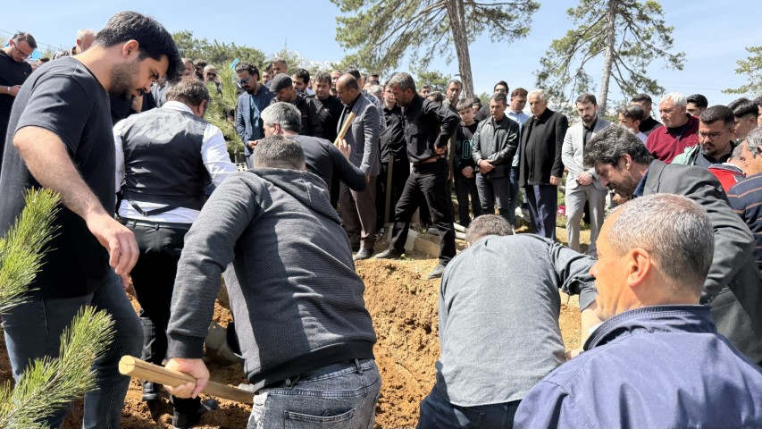 Ayla öğretmenin eşi: