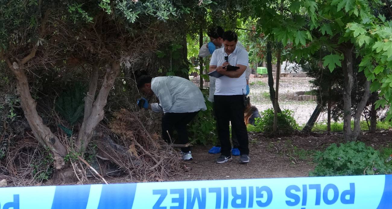 Antalya’da bir kişi ağaçlık alanda ölü olarak bulundu.