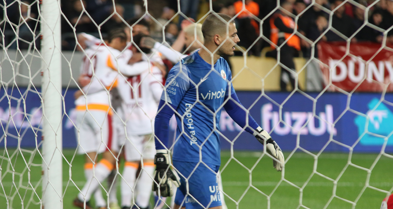 Galatasaray, Trendyol Süper Lig’de Gençlerbirliği’ni mağlup ederek, Fenerbahçe ile puan farkını 4’e çıkardı.