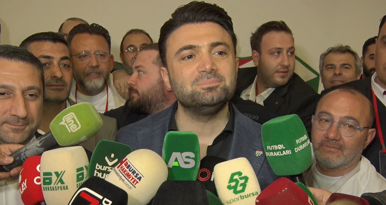 Bursaspor Başkanı Enes Çelik, kazanılan şampiyonlukta hem yönetim kurulunun hem de taraftarın büyük emek verdiğini söyleyerek, takılmadan Süper Lig’e çıkmak istediklerini belirtti.