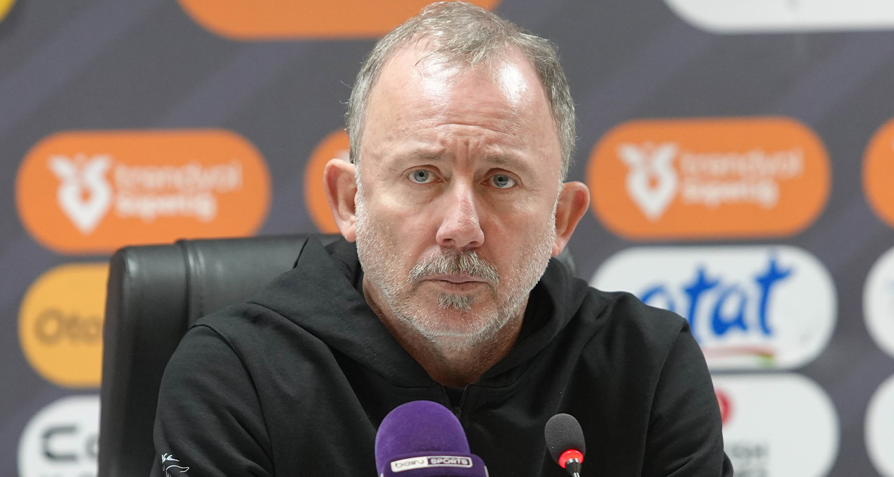 Beşiktaş Teknik Direktörü Sergen Yalçın, Samsunspor maçından mağlubiyetle ayrıldıkları için üzgün olduklarını söyledi.