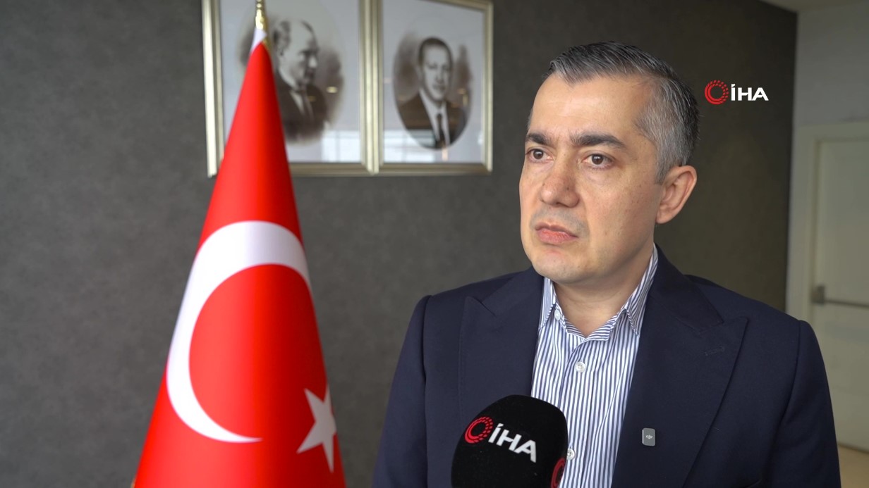 Esenyurt Belediyesi’nden İBB’ye pankartlı soru 