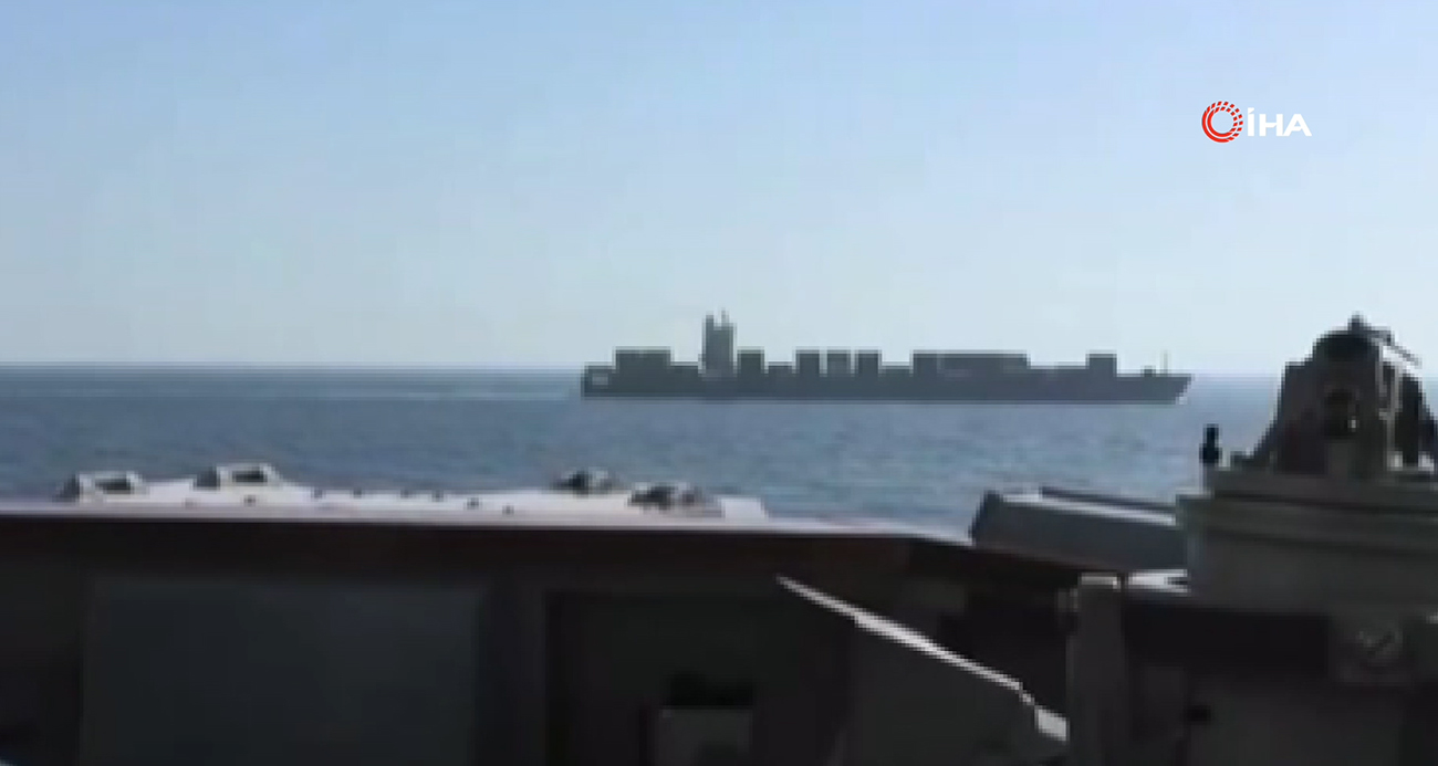 ABD ordusu, ablukaya uymayan İran bandıralı gemiyi vurduğunu duyurdu